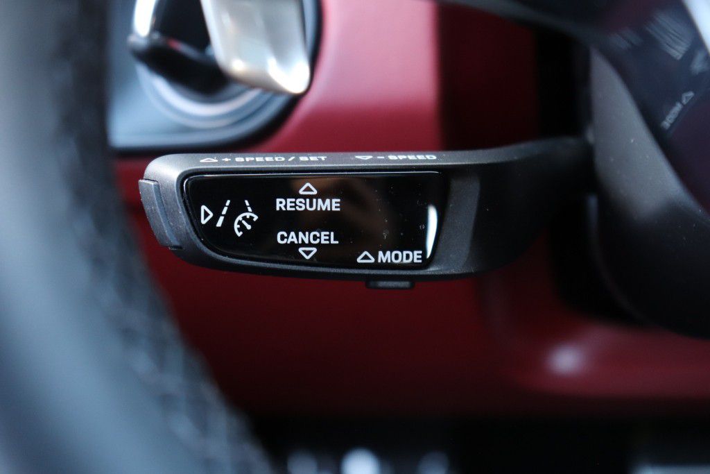 Photo 41 of this PORSCHE CAYENNE GTS