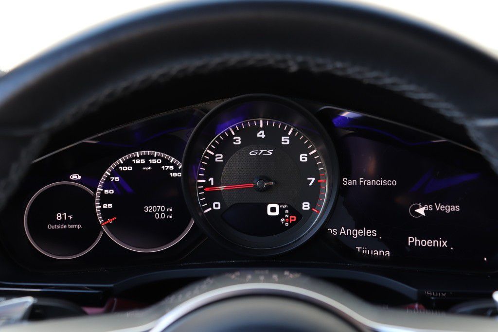 Photo 42 of this PORSCHE CAYENNE GTS