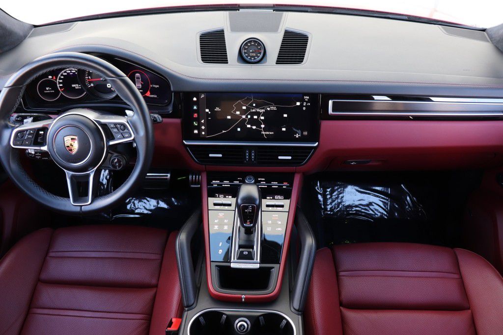 Photo 45 of this PORSCHE CAYENNE GTS