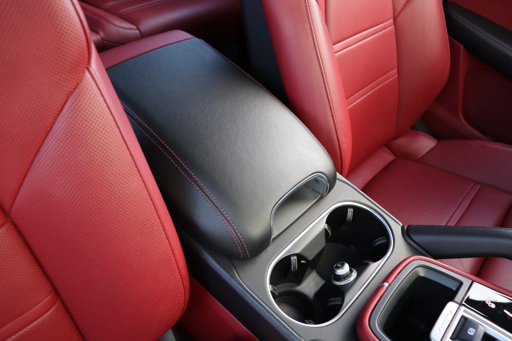 Photo 52 of this PORSCHE CAYENNE GTS