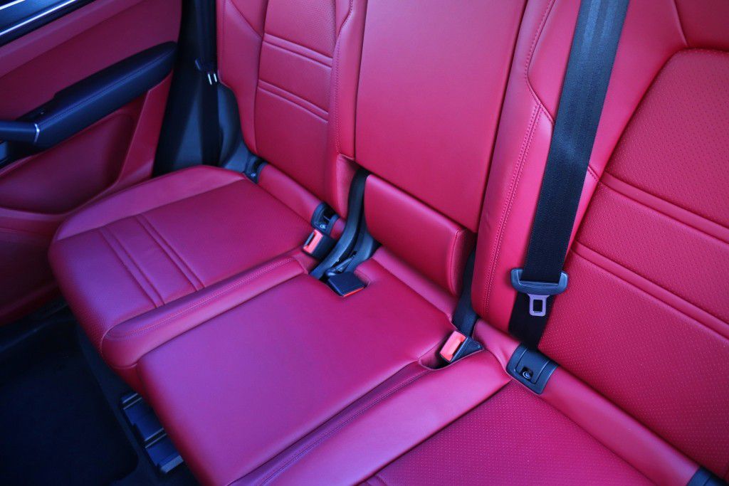 Photo 65 of this PORSCHE CAYENNE GTS