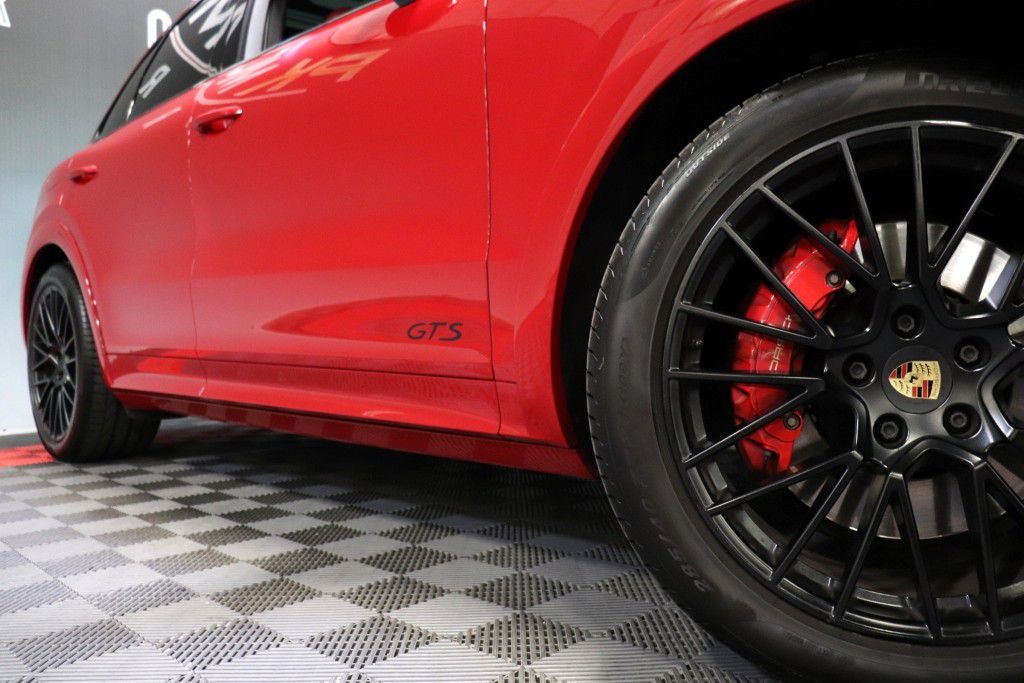 Photo 72 of this PORSCHE CAYENNE GTS
