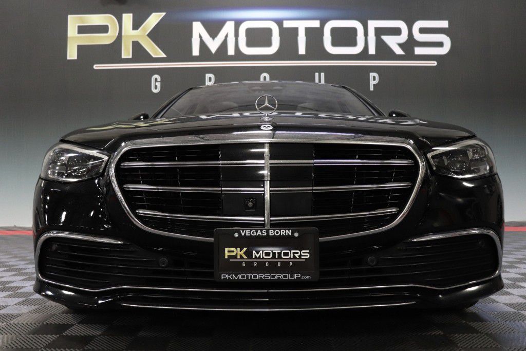 Photo 13 of this MERCEDES-BENZ S580 4MATIC