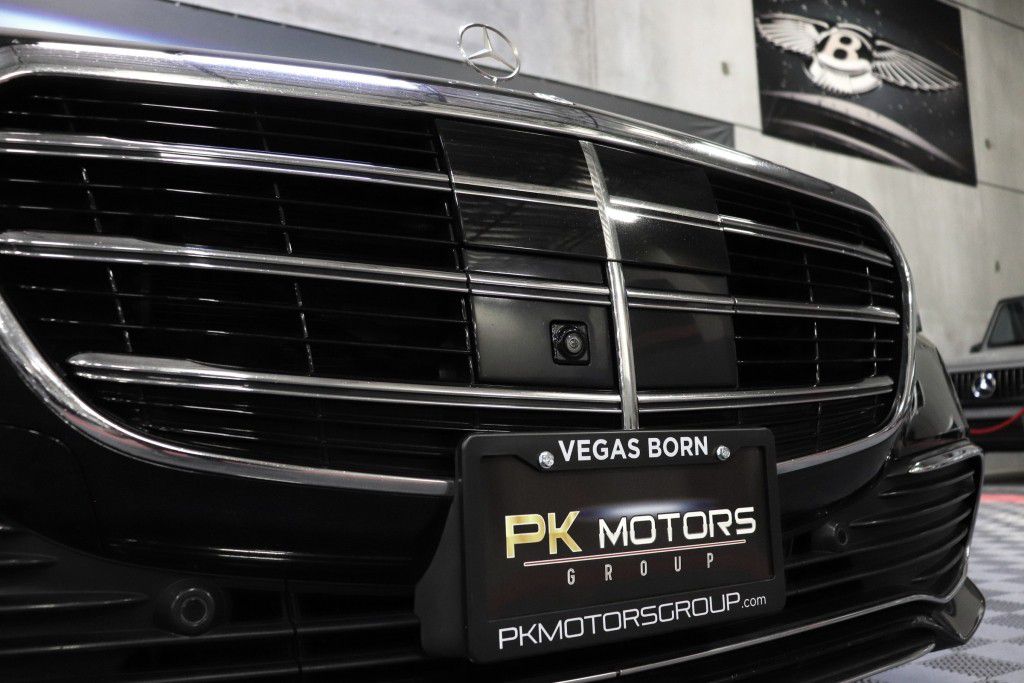 Photo 14 of this MERCEDES-BENZ S580 4MATIC