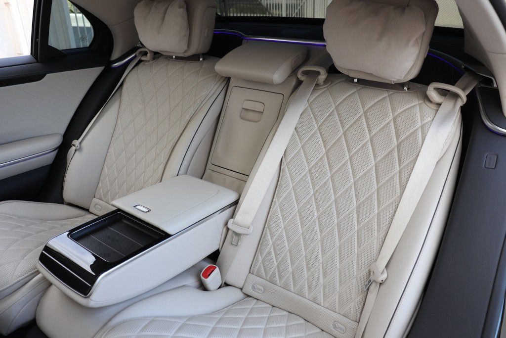 Photo 22 of this MERCEDES-BENZ S580 4MATIC