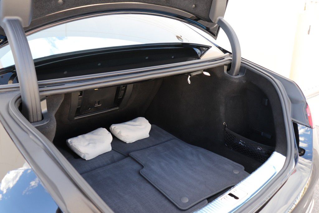 Photo 24 of this MERCEDES-BENZ S580 4MATIC