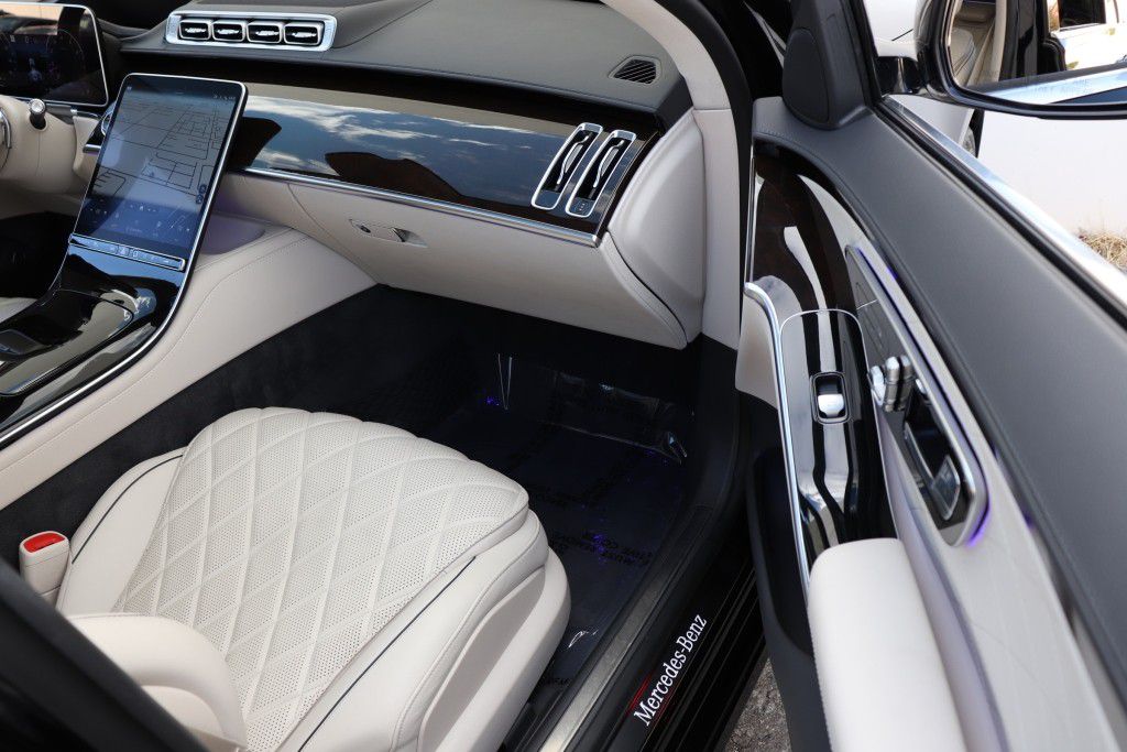 Photo 31 of this MERCEDES-BENZ S580 4MATIC