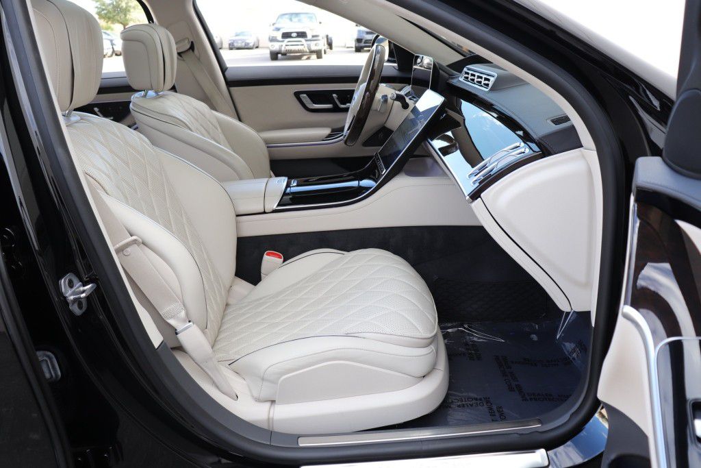 Photo 33 of this MERCEDES-BENZ S580 4MATIC