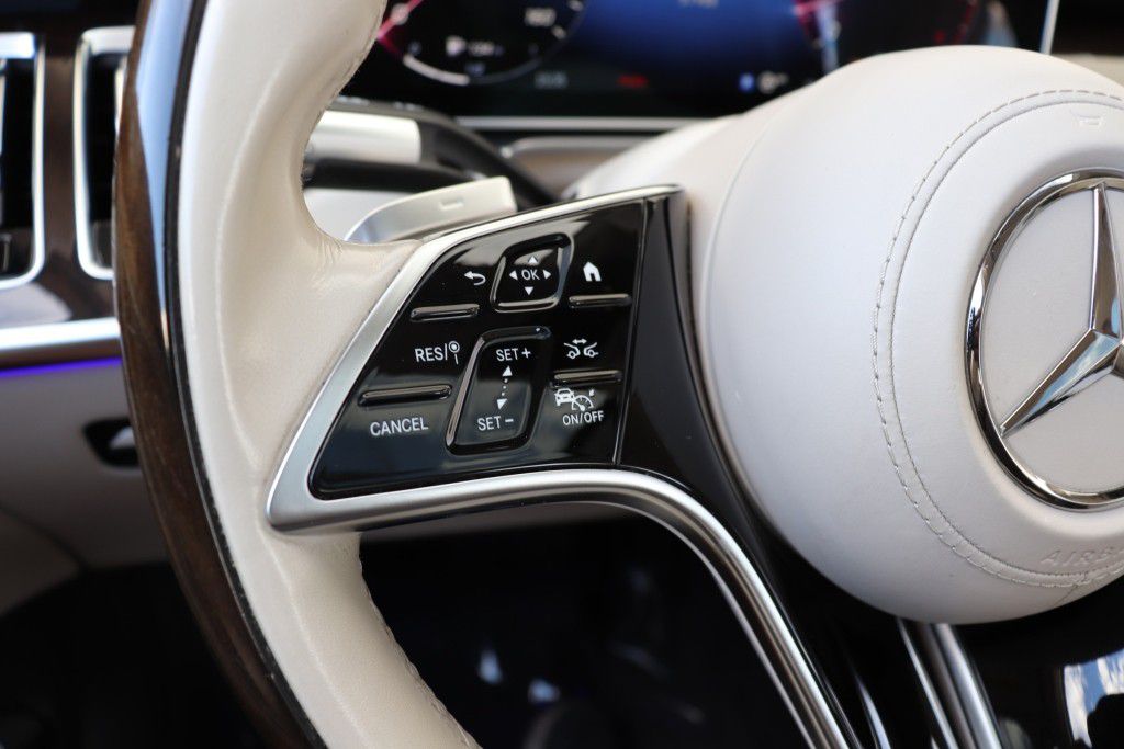 Photo 41 of this MERCEDES-BENZ S580 4MATIC