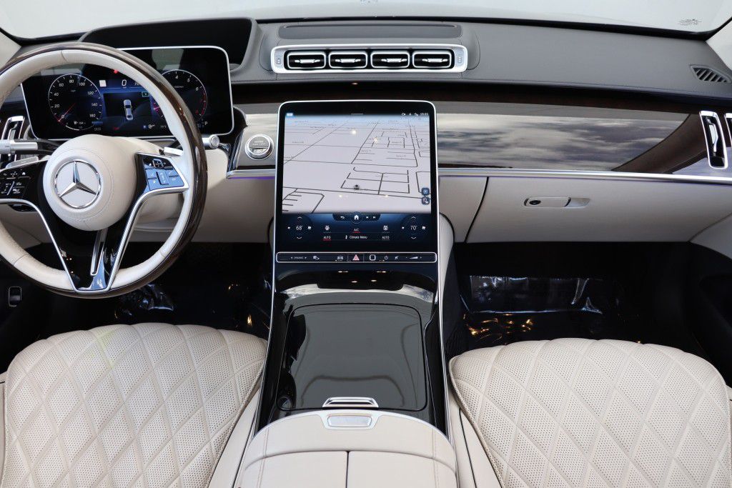 Photo 48 of this MERCEDES-BENZ S580 4MATIC