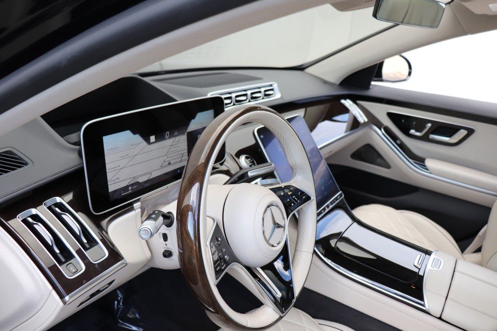 Photo 53 of this MERCEDES-BENZ S580 4MATIC