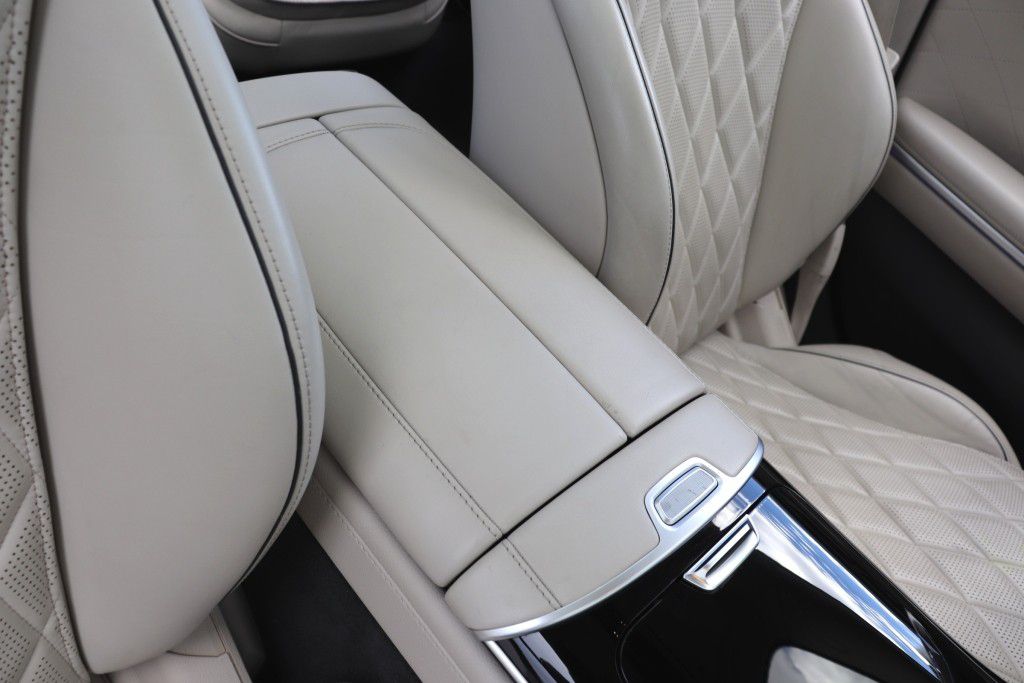 Photo 56 of this MERCEDES-BENZ S580 4MATIC