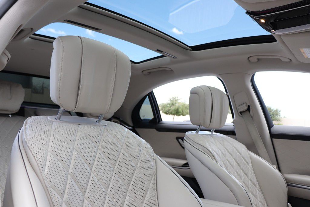 Photo 64 of this MERCEDES-BENZ S580 4MATIC