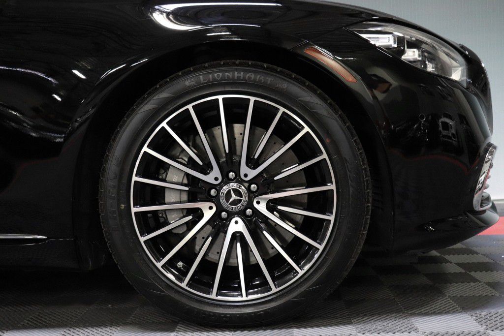Photo 86 of this MERCEDES-BENZ S580 4MATIC