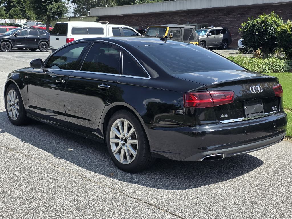 Photo 3 of this AUDI A6