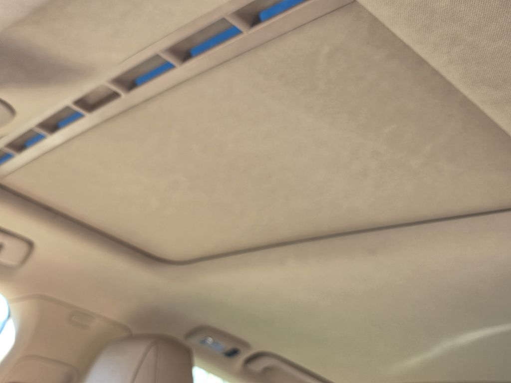 Photo 14 of this PORSCHE PANAMERA
