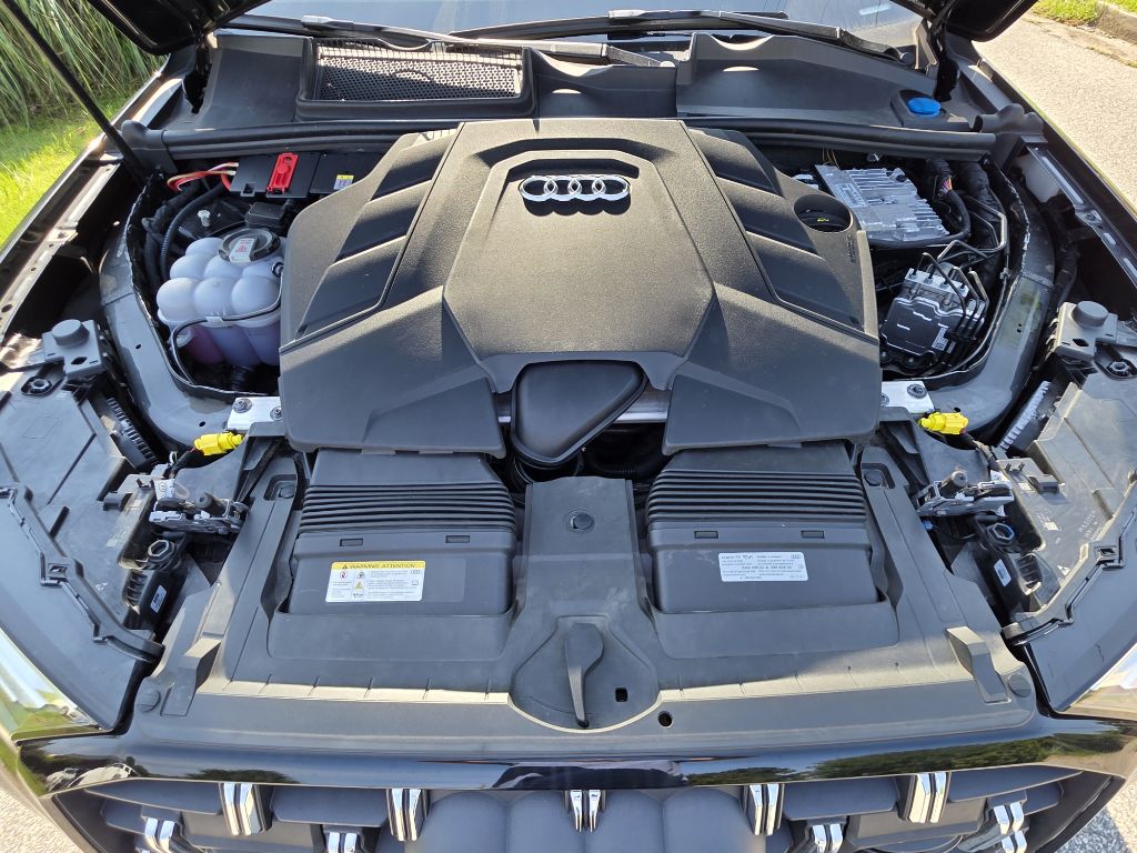 Photo 26 of this AUDI Q7