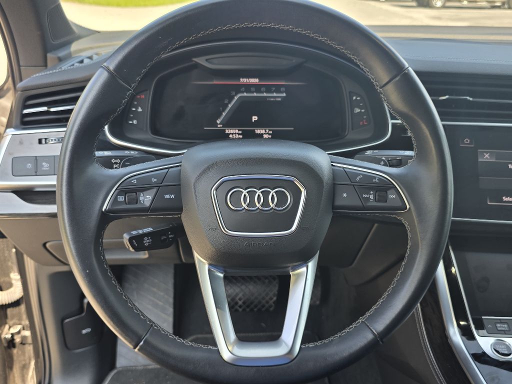Photo 28 of this AUDI Q7