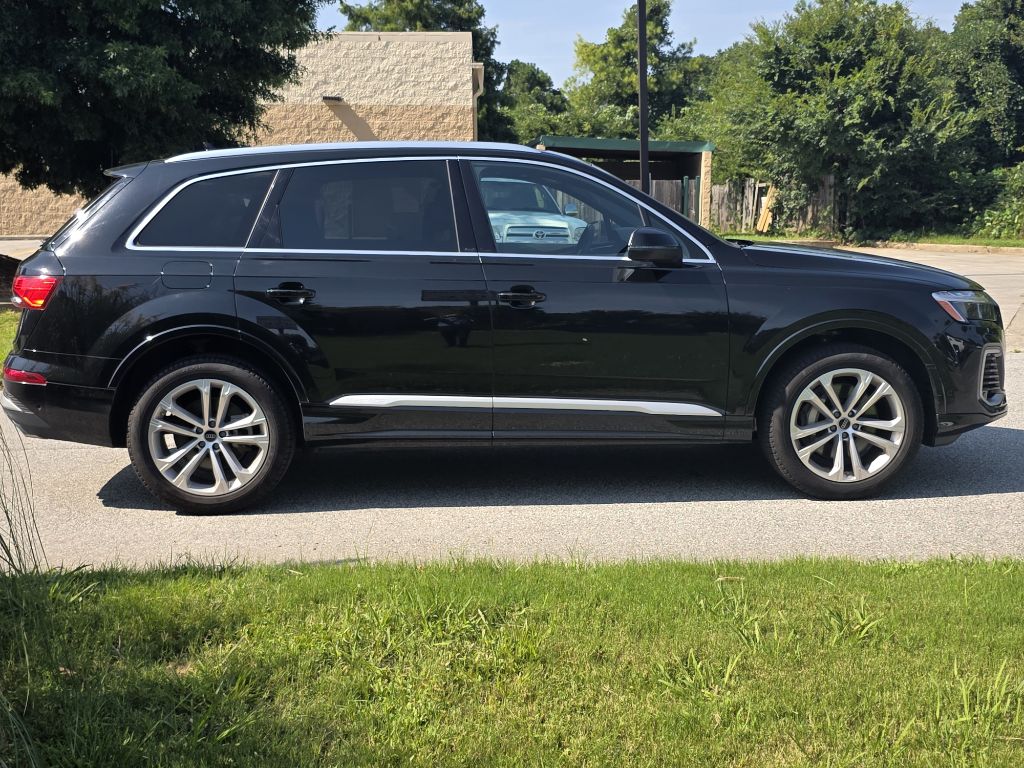 Photo 6 of this AUDI Q7