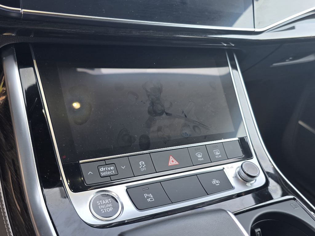 Photo 32 of this AUDI Q7