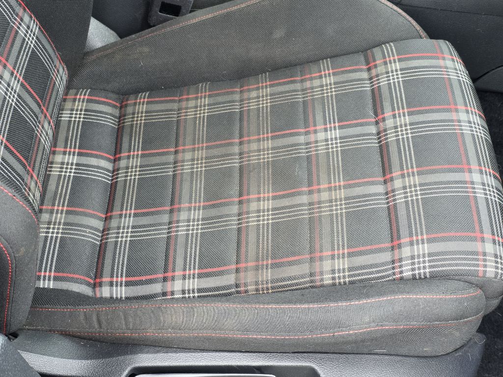 Photo 22 of this VOLKSWAGEN GTI