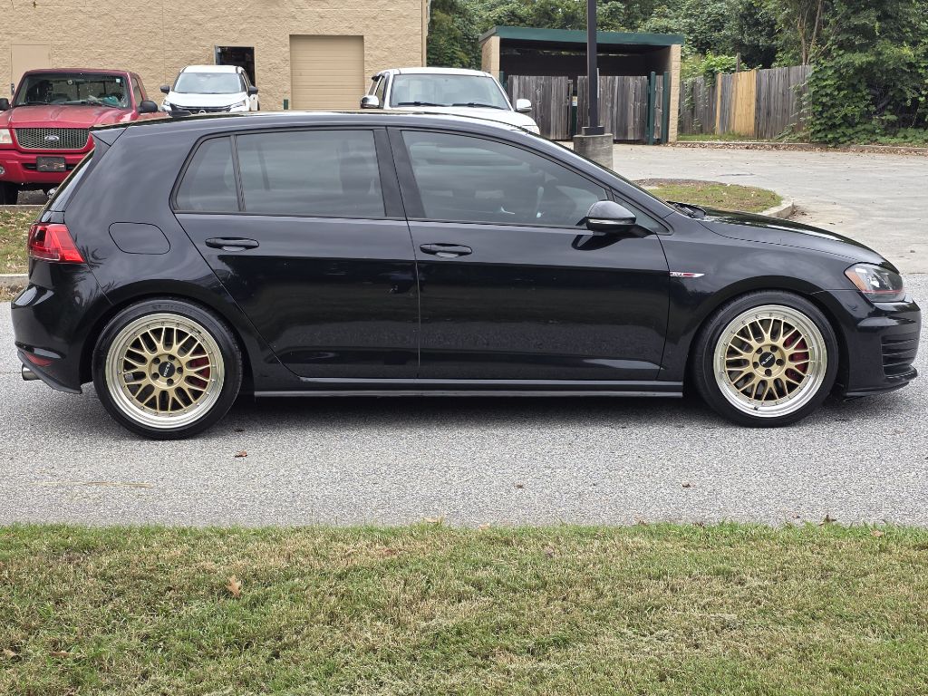 Photo 6 of this VOLKSWAGEN GTI