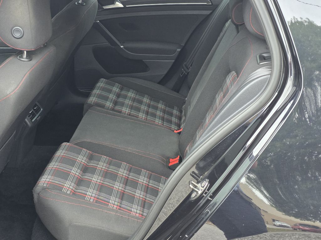 Photo 15 of this VOLKSWAGEN GTI