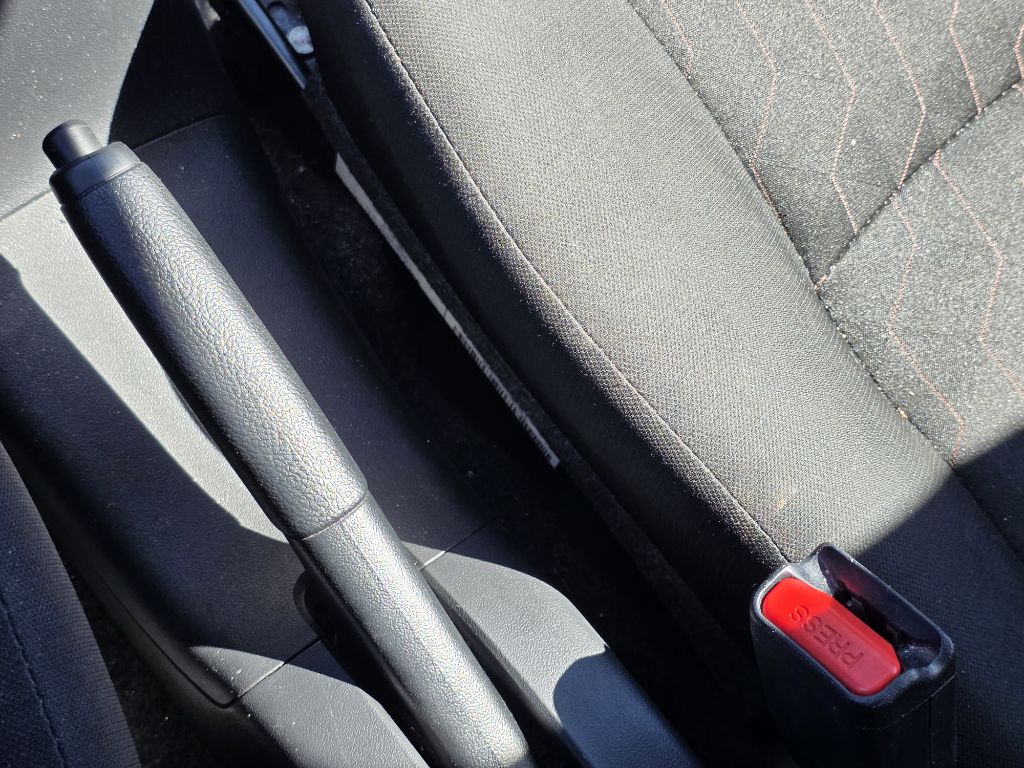 Photo 29 of this MITSUBISHI MIRAGE