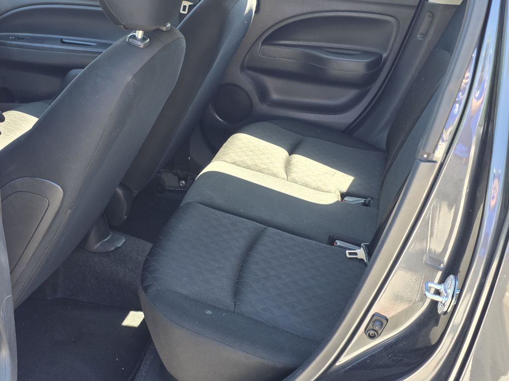 Photo 14 of this MITSUBISHI MIRAGE