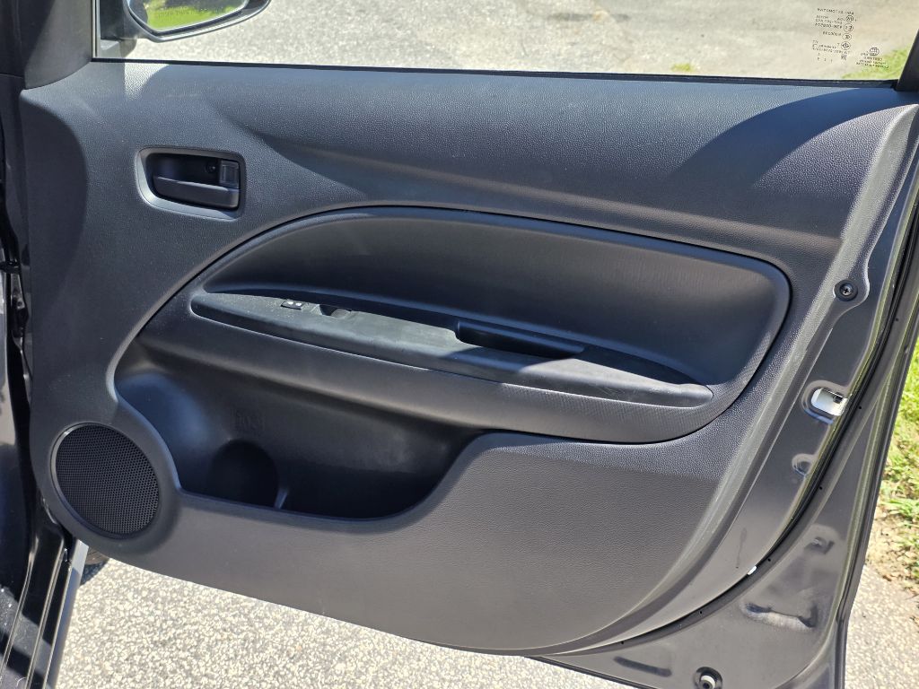 Photo 18 of this MITSUBISHI MIRAGE