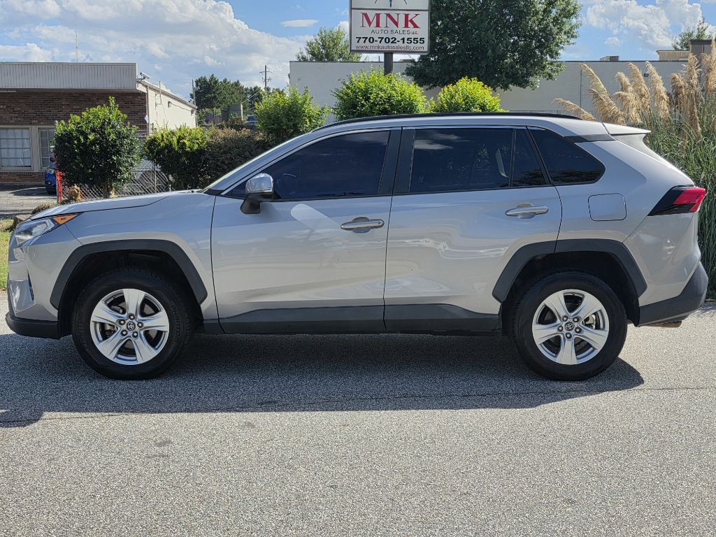 Photo 2 of this TOYOTA RAV4