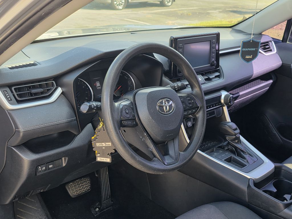 Photo 12 of this TOYOTA RAV4
