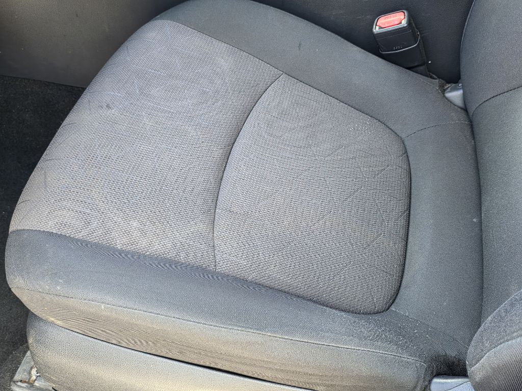 Photo 11 of this TOYOTA RAV4