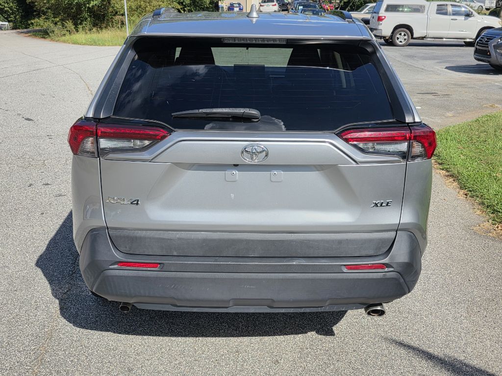 Photo 4 of this TOYOTA RAV4