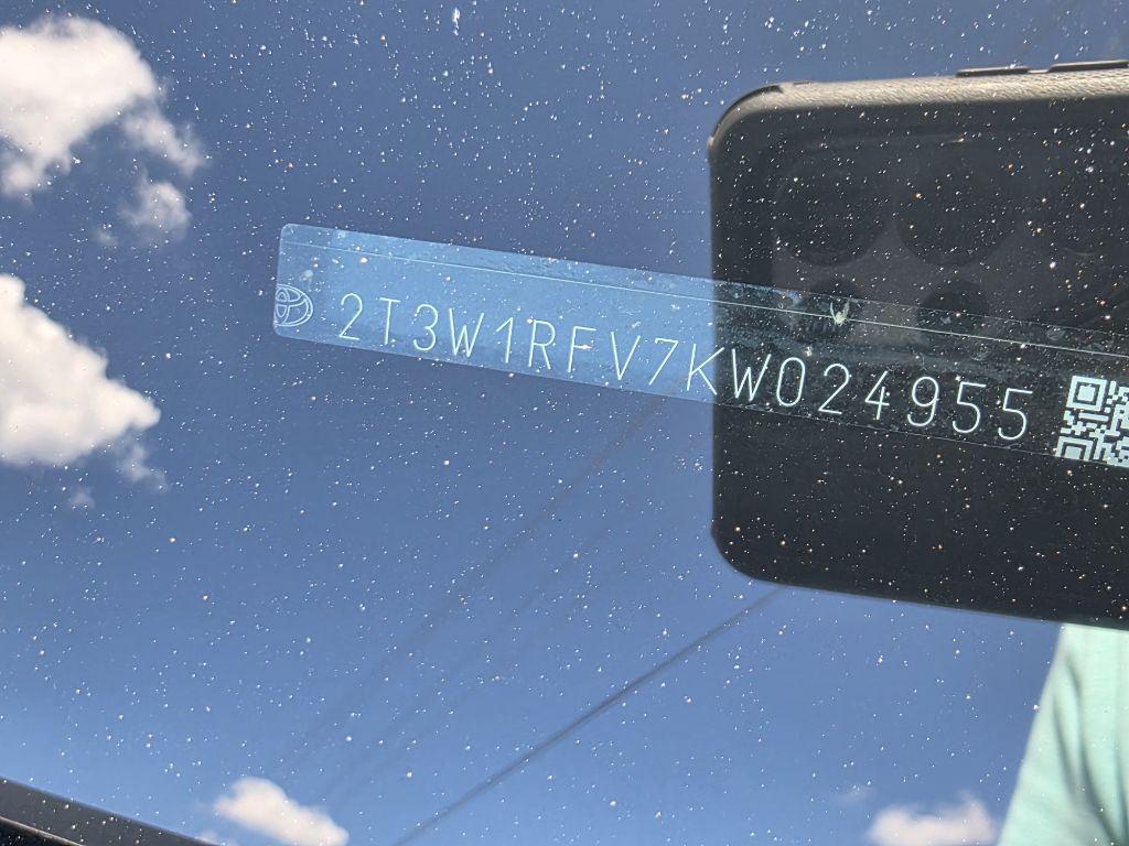Photo 10 of this TOYOTA RAV4