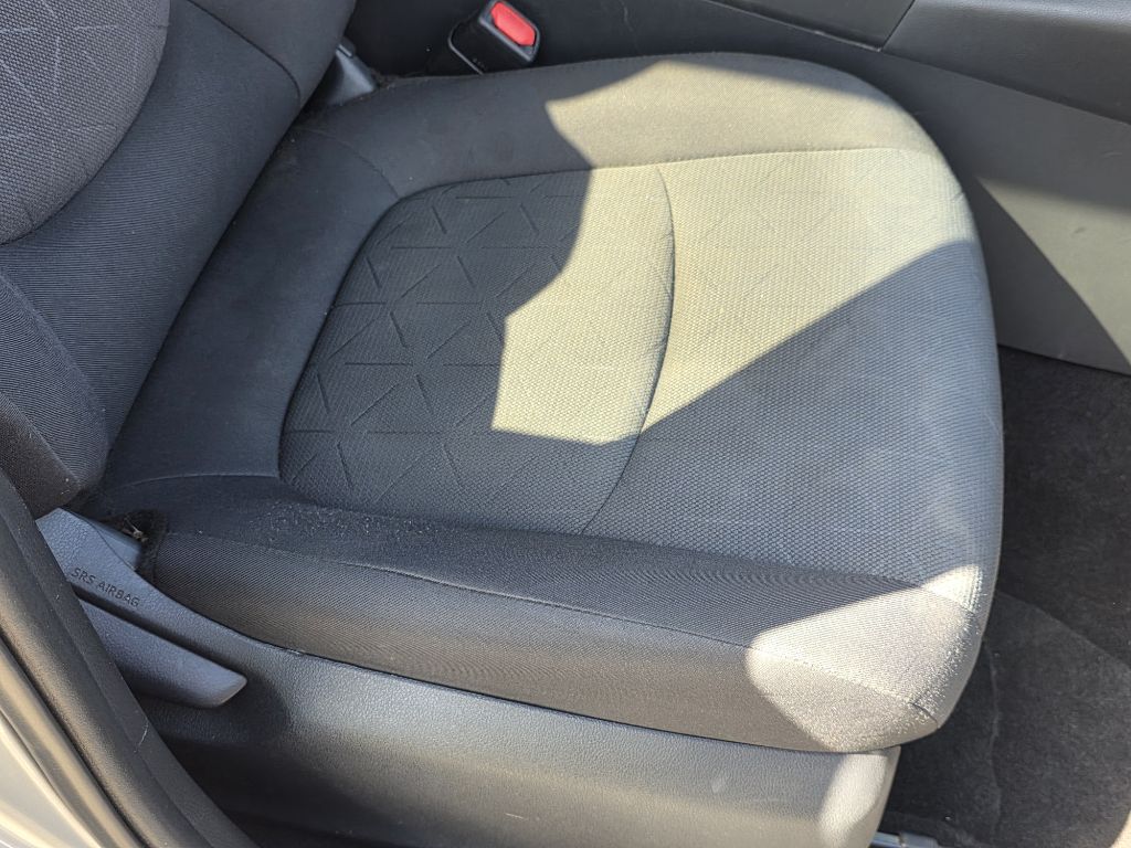 Photo 19 of this TOYOTA RAV4