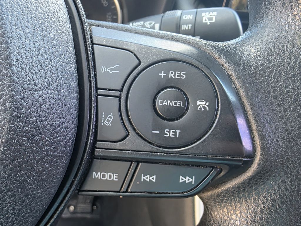 Photo 23 of this TOYOTA RAV4