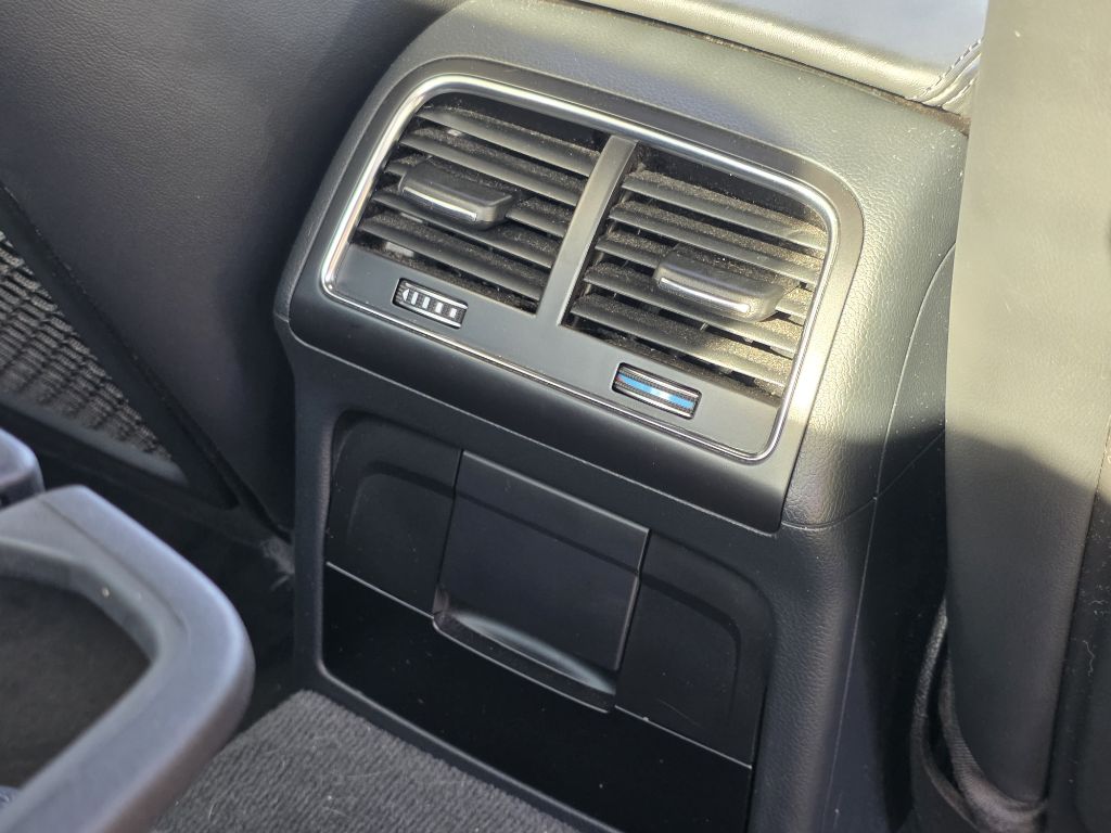 Photo 19 of this AUDI S4