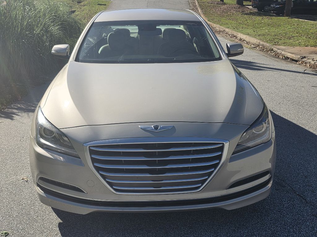 Photo 8 of this HYUNDAI GENESIS