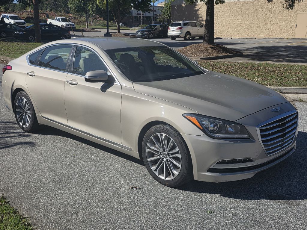 Photo 7 of this HYUNDAI GENESIS
