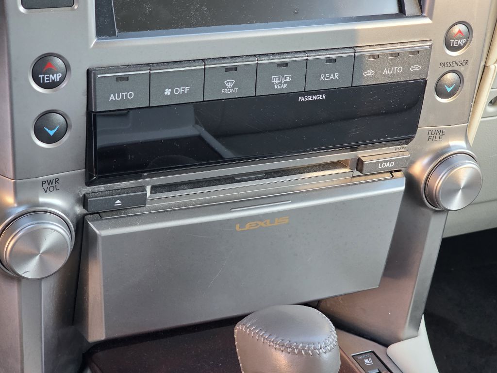 Photo 34 of this LEXUS GX
