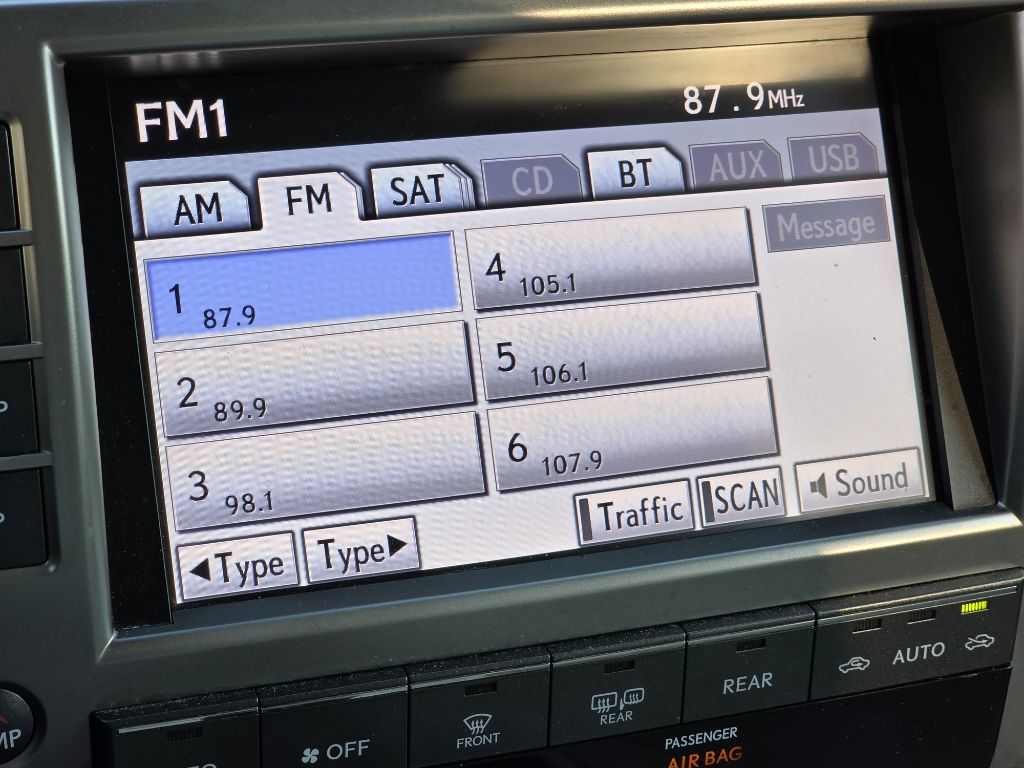 Photo 41 of this LEXUS GX