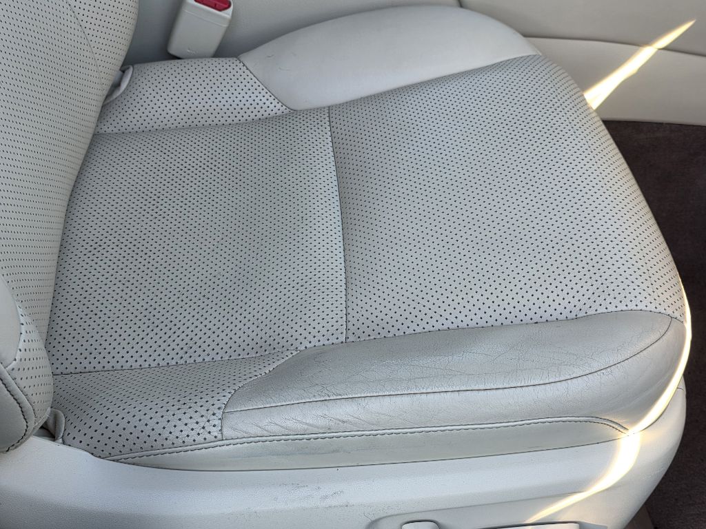 Photo 25 of this LEXUS GX