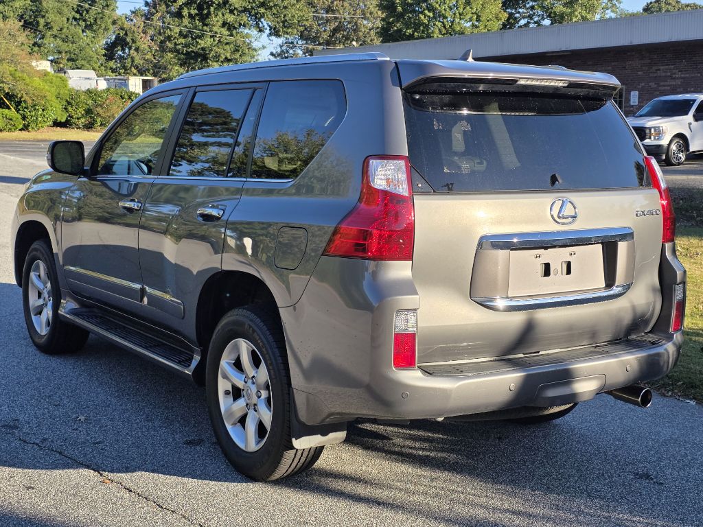 Photo 3 of this LEXUS GX