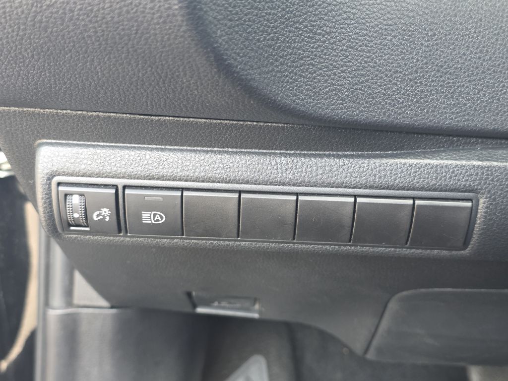 Photo 22 of this TOYOTA COROLLA