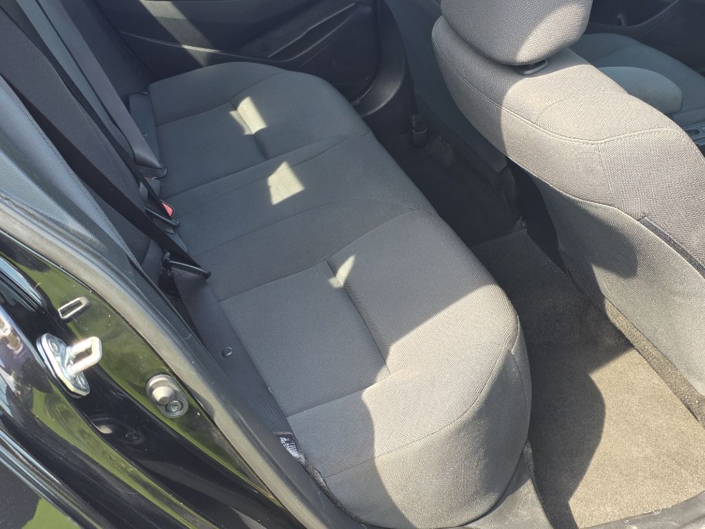 Photo 17 of this TOYOTA COROLLA