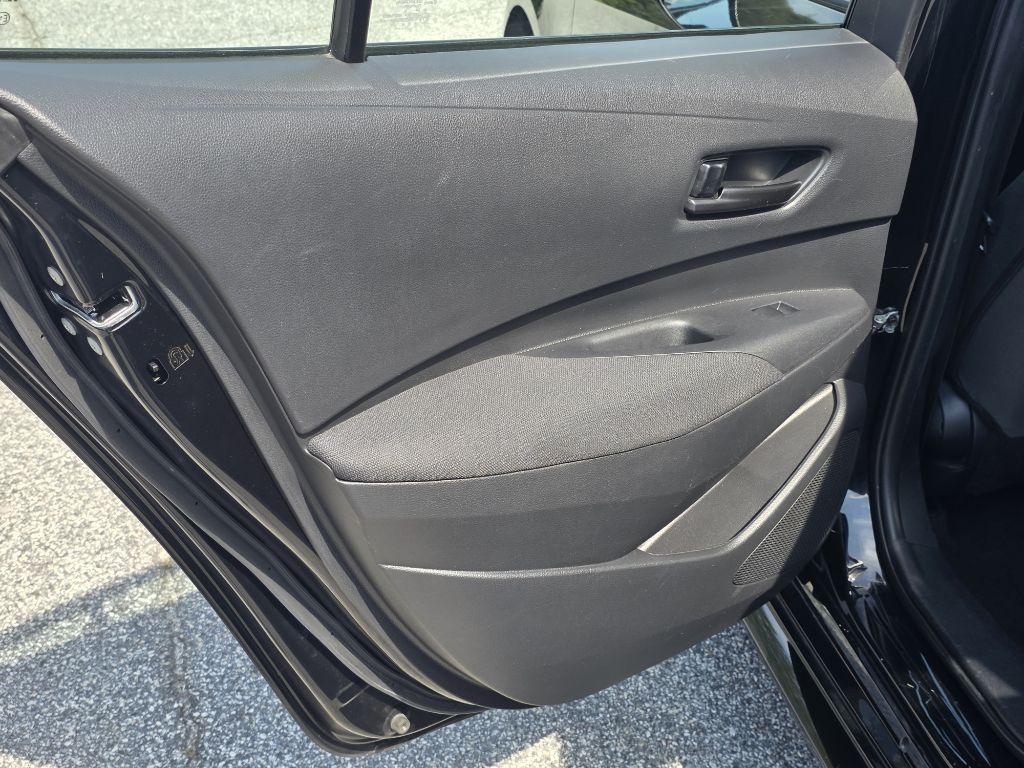 Photo 13 of this TOYOTA COROLLA