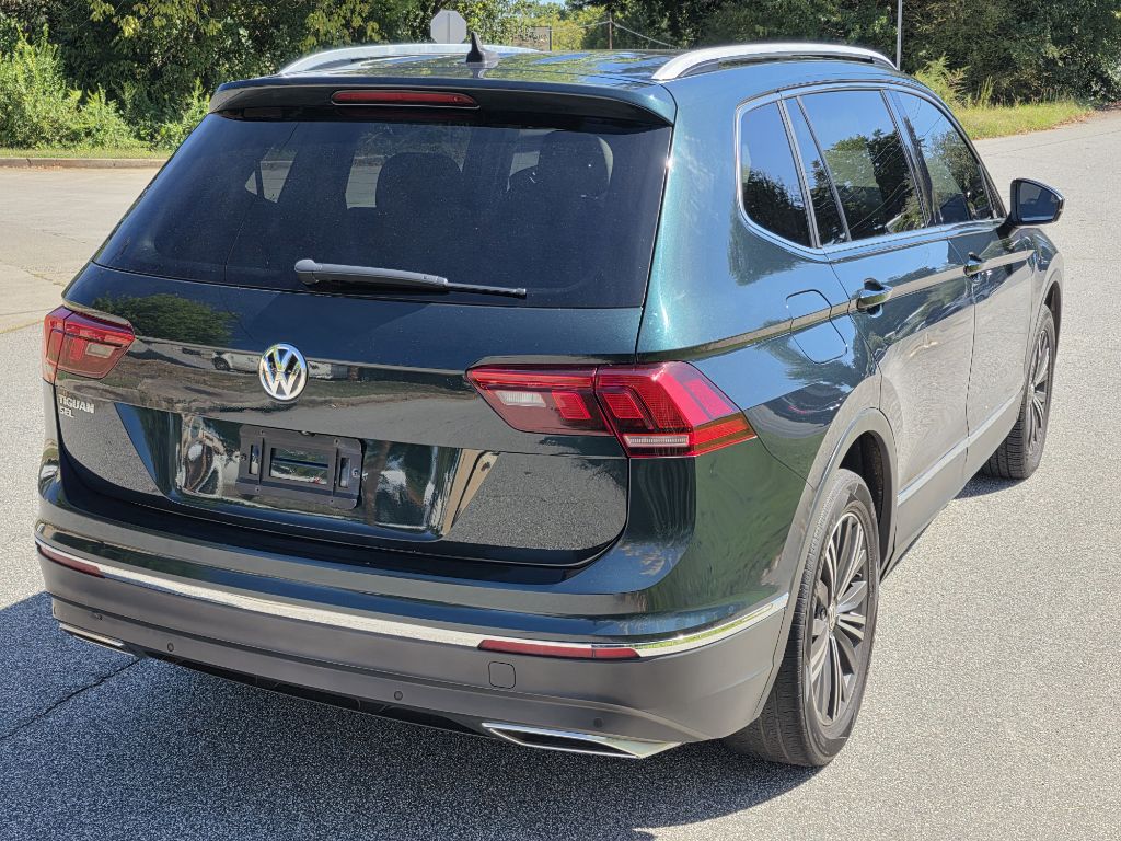 Photo 5 of this VOLKSWAGEN TIGUAN