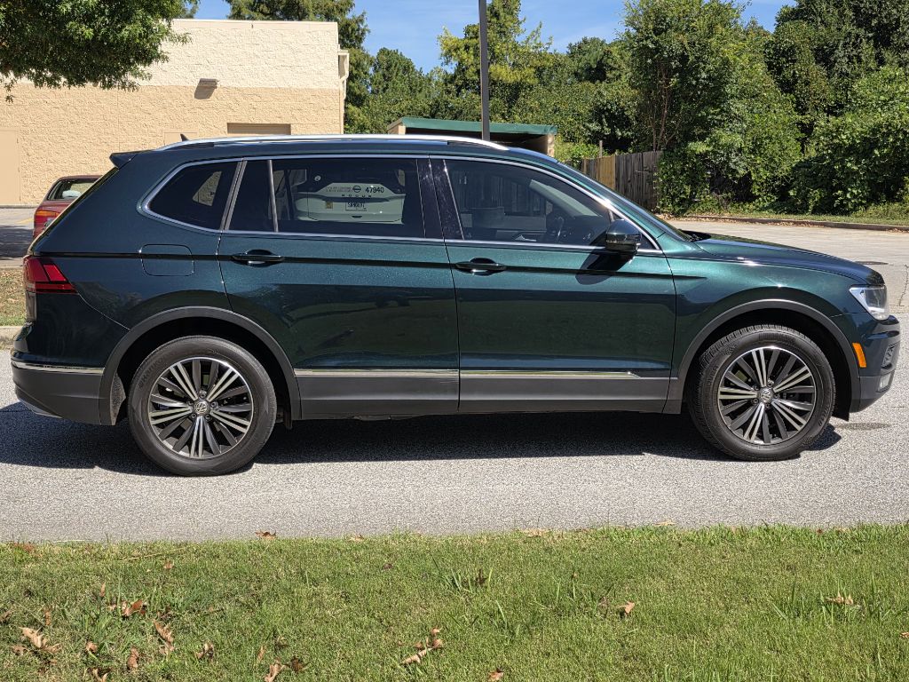 Photo 6 of this VOLKSWAGEN TIGUAN