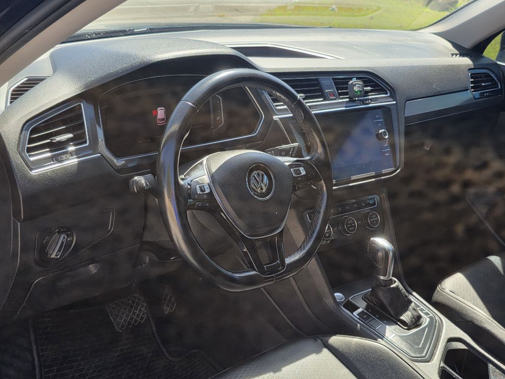 Photo 13 of this VOLKSWAGEN TIGUAN